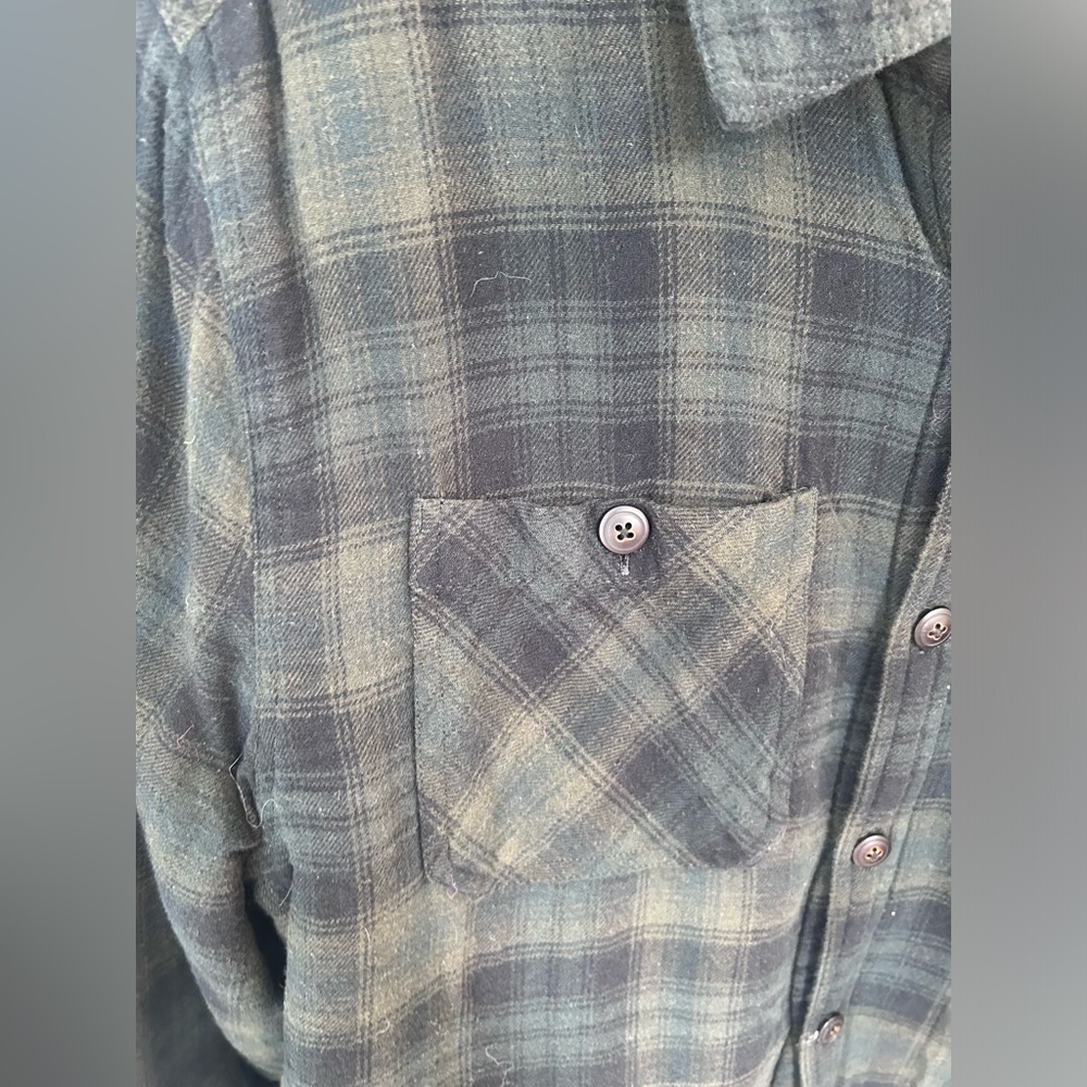Coleman Green Plaid Button-Up Shirt - Picture 4 of 8